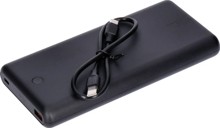 Aukey 63W 26800mAh Power Delivery 3.0 USB-C Power Bank With Quick Charge 3.0 schwarz