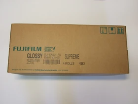 Fujifilm Crystal Archive Supreme Glossy Fotopapier hochglänzend, 102mm, 220g/m², 176m, 4 Rollen