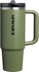 Stanley Quencher Protour Flip Straw Tumbler Isolierflasche 890ml dried pine