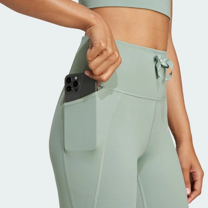 adidas Running Essentials Laufhose 7/8 silver green (Damen)