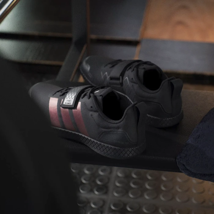 adidas Die Total core black/carbon