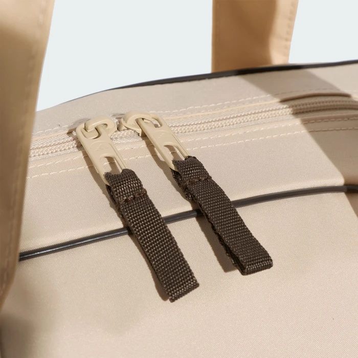 adidas Leo Grafik Bowling Schultertasche crystal linen
