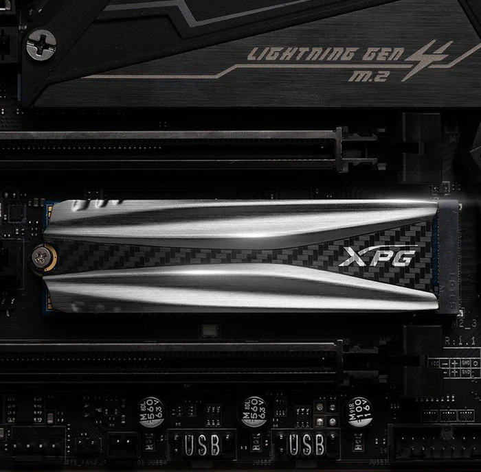 ADATA XPG Gammix S50 1TB, M.2 2280 / M-Key / PCIe 4.0 x4, Kühlkörper