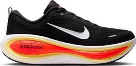 Nike Vomero Plus black/bright crimson/sail/white (Herren)