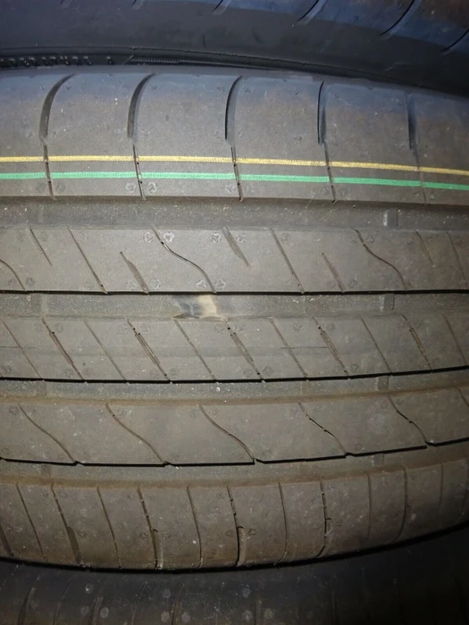 Goodyear EfficientGrip Performance 2