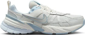 Nike V2K Run platinum tint/summit white/light smoke grey