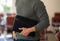 Artwizz Neopreen Sleeve Pro für MacBook Air 13" (2022 / M2), schwarz Vorschaubild