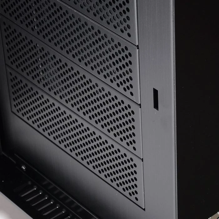 Lian Li PC-Q35B schwarz, schallgedämmt, Mini-ITX