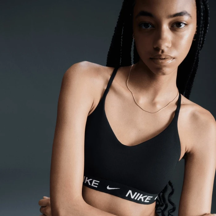 Nike Indy Light Support Sport-BH schwarz/weiß (Damen)