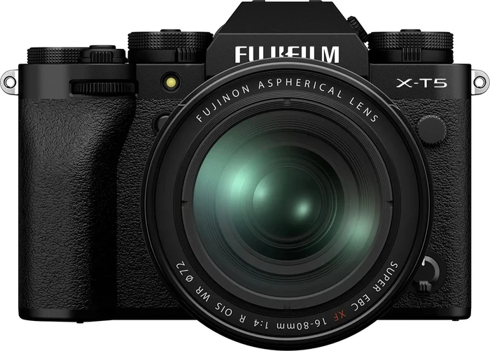 Fujifilm X-T5 schwarz mit Objektiv Fujinon XF 16-80mm 4.0 R OIS WR