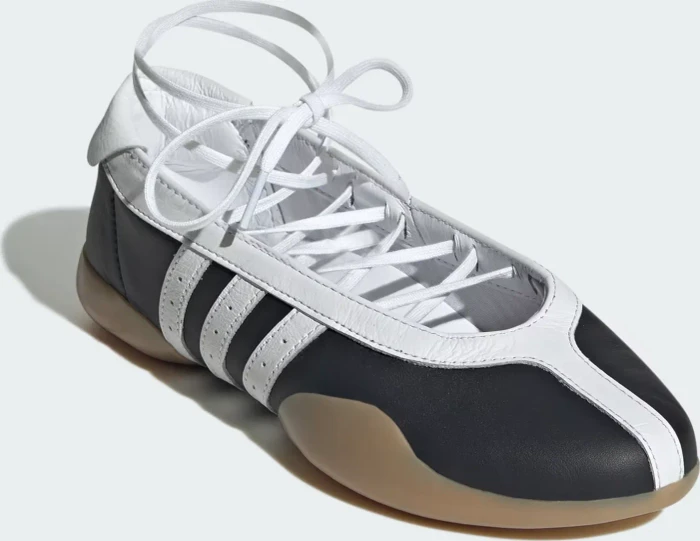 adidas Originals Taekwondo Mei core black/cloud white/gum (Damen)