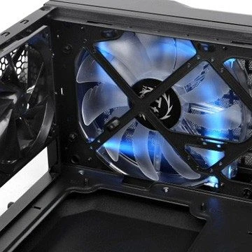 Thermaltake Chaser A71, Acrylfenster