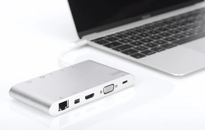 Digitus Universal Docking Station silber, Multiport, USB-Hub, Dual-Slot-Cardreader, USB-C 3.0 [Stecker]
