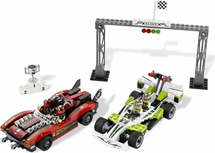 LEGO World Racers - Rennen auf heißem Asphalt