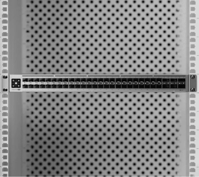 Ubiquiti Enterprise Campus Aggregation Rackmount 25G Managed Switch, 48x SFP28, 6x QSFP28