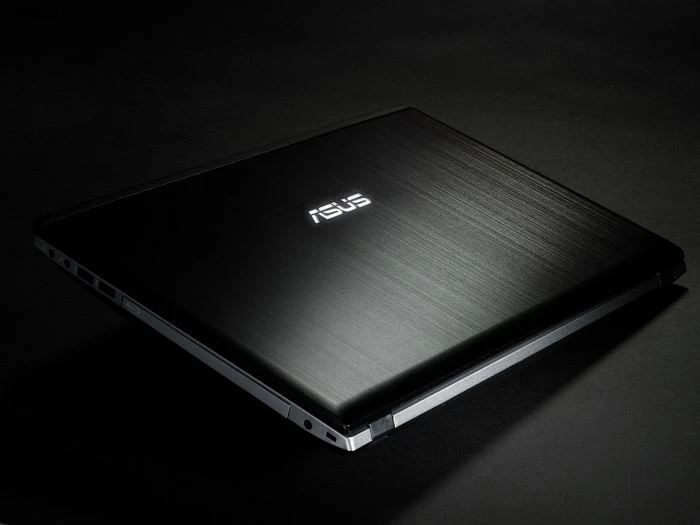 ASUS N56VJ-S4175H, Core i5-3230M, 8GB RAM, 750GB HDD, GeForce GT 635M, DE