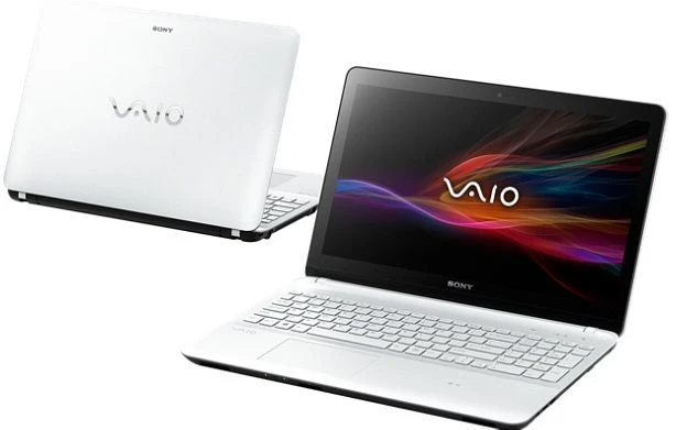 Sony Vaio Fit 15E, weiß, Pentium 987, 4GB RAM, 500GB HDD, GeForce GT 740M, DE