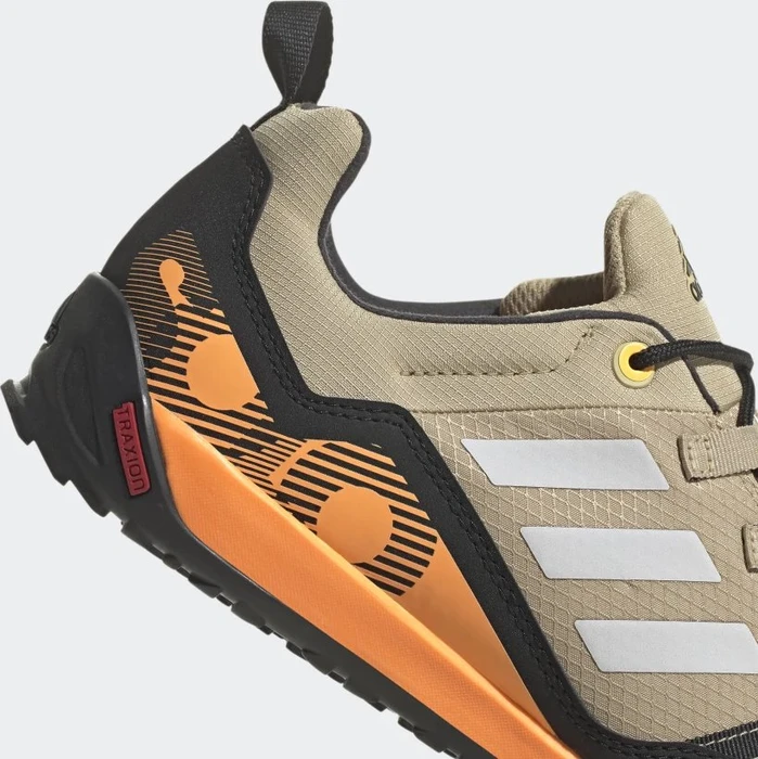 adidas Terrex Swift Solo beige tone/grey one/flash orange