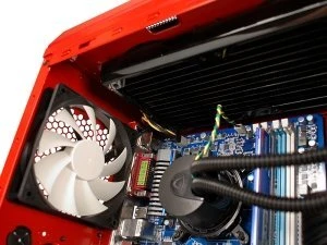 NZXT Phantom 410 rot, Acrylfenster