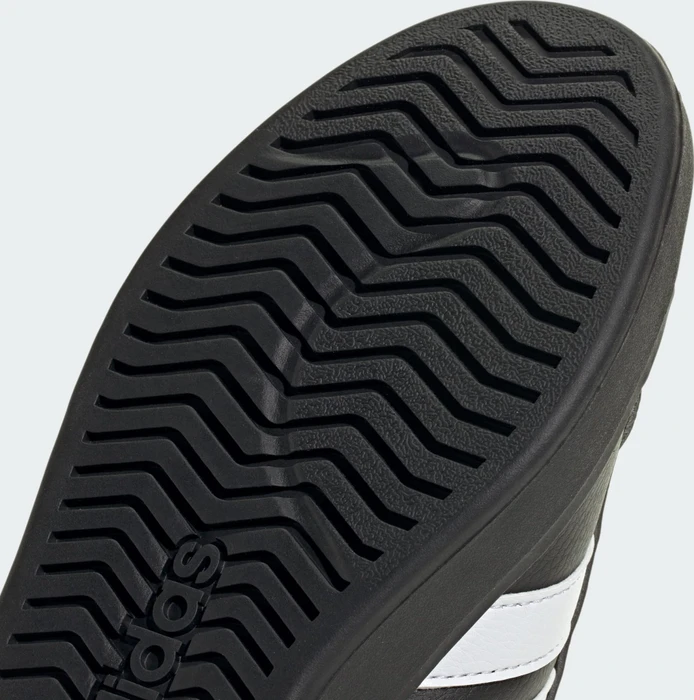 adidas Streettalk core black/cloud white/gold metallic (Damen)