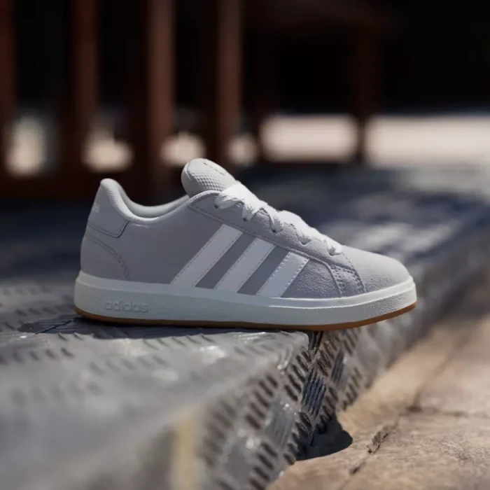 adidas Grand Court 00S grey two/off white/gum (Junior)