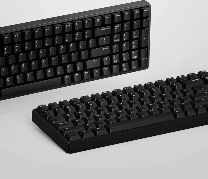 iQunix F97 Dark Side Wireless, 96%, LEDs RGB, MX RGB RED, USB/Bluetooth, US