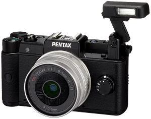 Pentax Q schwarz mit Objektiv Q 01 Standard Prime 8.5mm 1.9 AL und Q 02 Standard Zoom 5-15mm 2.8-4.5 AL
