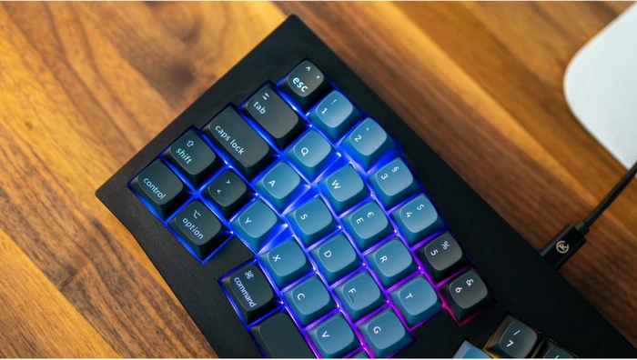 Keychron Q8 Alice Knob Version, 65% Layout, LEDs RGB, Carbon Black, Gateron G Pro RED, USB, DE