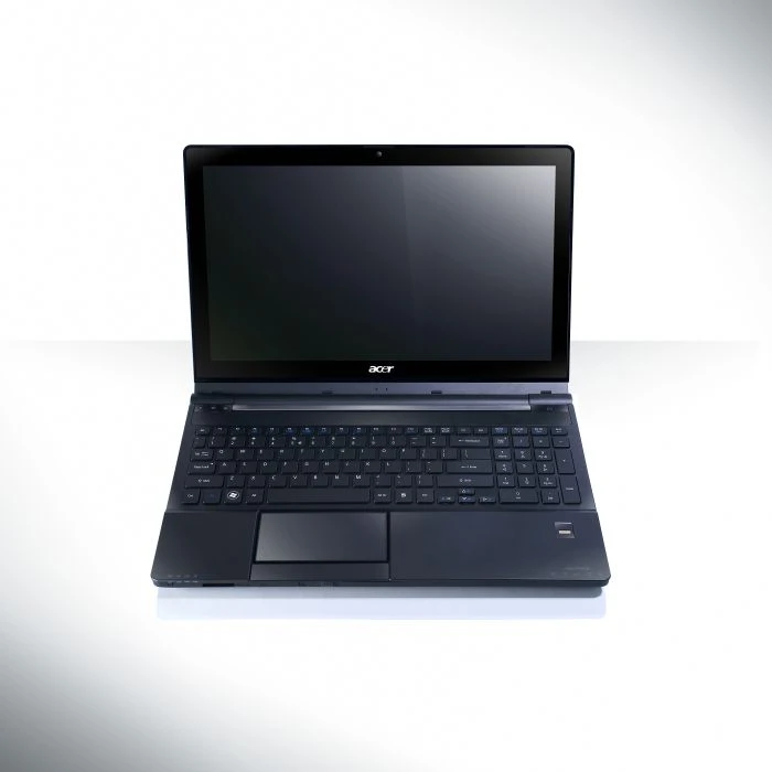 Acer Aspire Ethos 5951G-2434G75Mnkk, Core i5-2430M, 4GB RAM, 750GB HDD, GeForce GT 555M, DE
