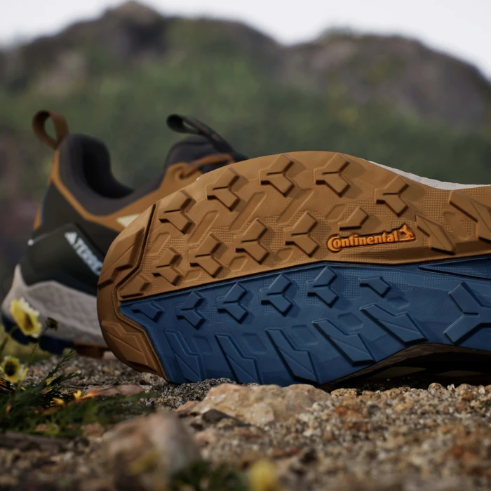 adidas Terrex Free Hiker 2.0 Low GTX bronze strata/savanna/carbon (Herren)