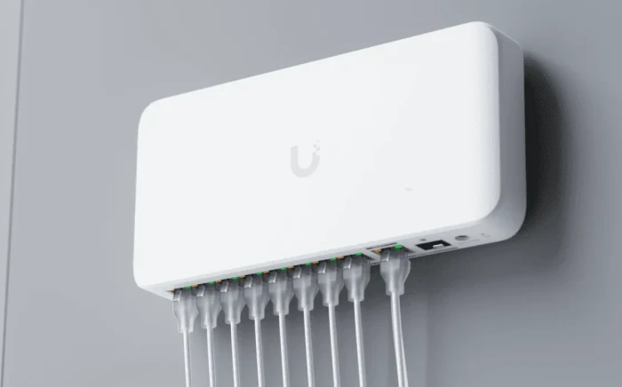Ubiquiti UniFiSwitch Flex Desktop 2.5G Smart Switch, 8x RJ-45, 1x RJ-45/SFP+, 210W PoE++ PD