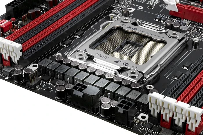ASUS ROG Rampage IV Extreme (Intel 2011-0)