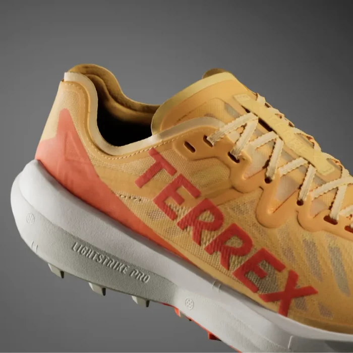 adidas Terrex Agravic Speed semi spark/crystal white/impact orange (Herren)