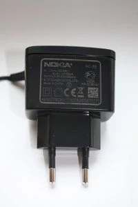 Nokia AC-3E Reise-Ladegerät