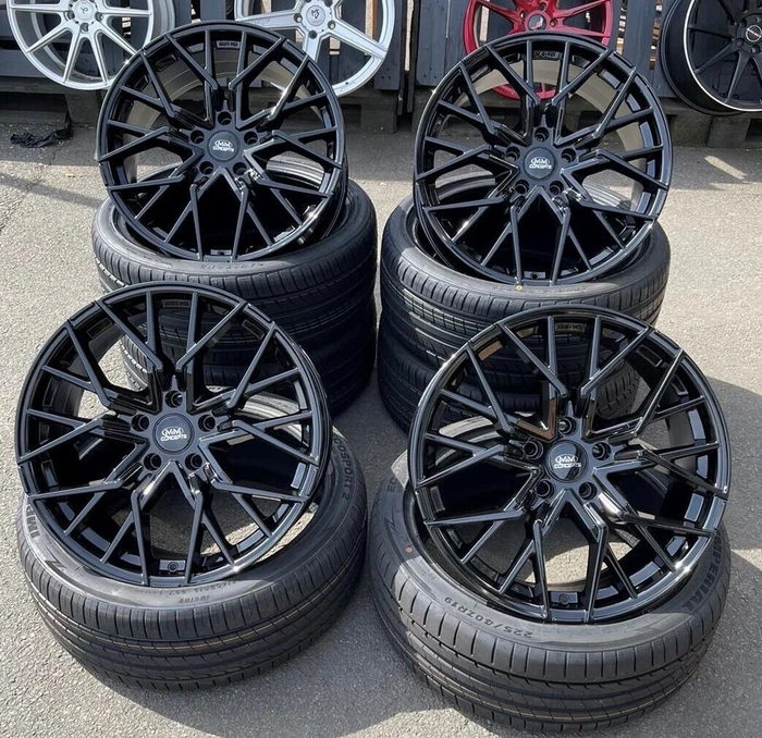 MM Wheels MM06 8.5x20 5/112 ET25 (verschiedene Farben)