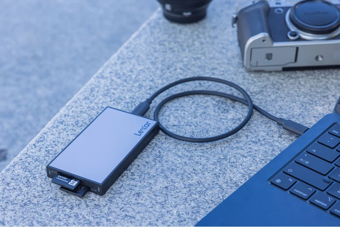 Lexar Professional Workflow Dual-Slot SD UHS-II Card Reader (WF720), USB-C 3.1 [Buchse]
