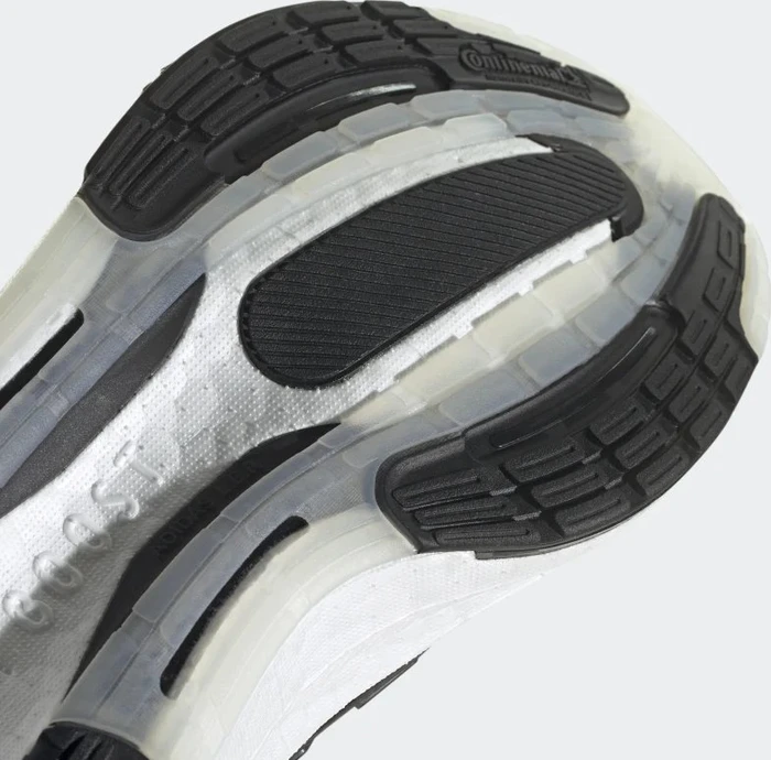 adidas Ultraboost Light cloud black/core black/crystal white