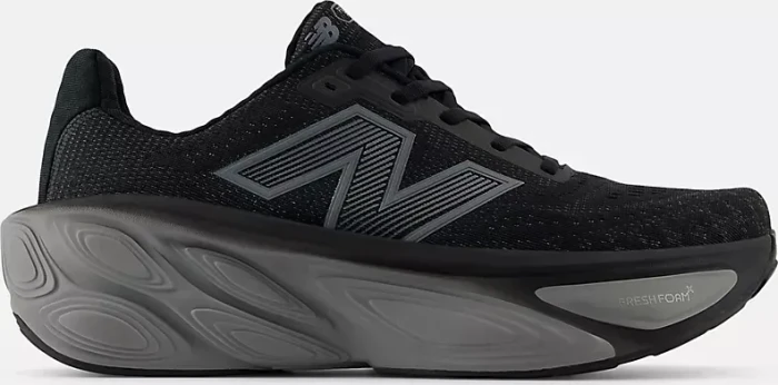 New Balance Fresh Foam X More v5 black/linen/silver metalic (Herren)