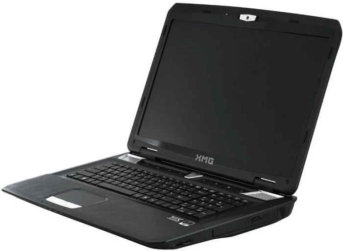 Schenker XMG P712-1AM Pro, Core i7-3610QM, 8GB RAM, 750GB HDD, GeForce GTX 675M, DE