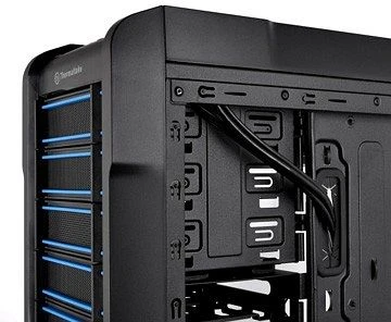 Thermaltake Chaser A31, Acrylfenster