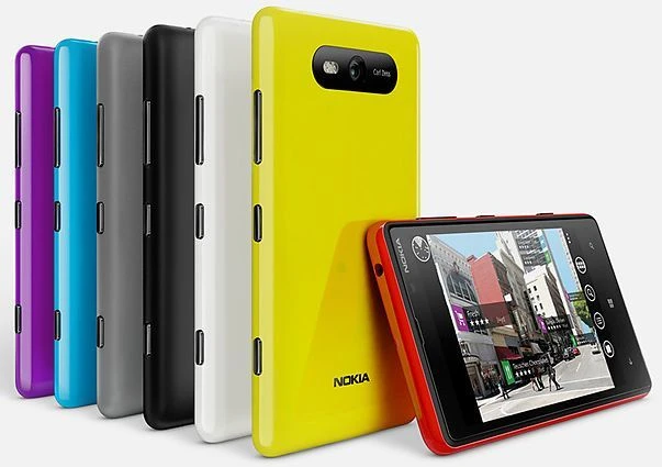Nokia Lumia 820 schwarz