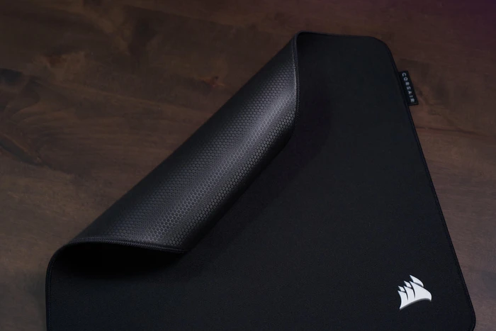 Corsair MM PRO Control Gaming Mouse Pad - Large 450x400mm, schwarz