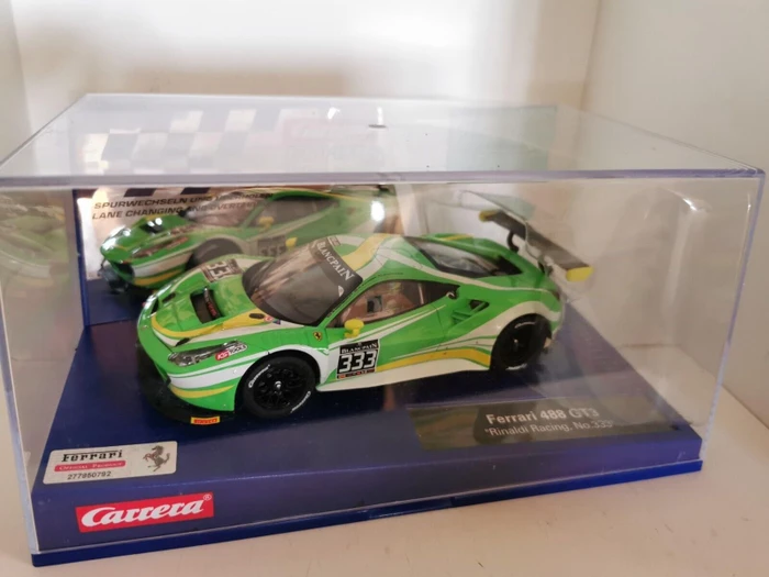 Carrera Digital 132 Ferrari 488 GT3 Rinaldi Racing No.333