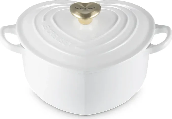 Le Creuset Gusseisen Herzbräter mit Herzknopf 1.9l white