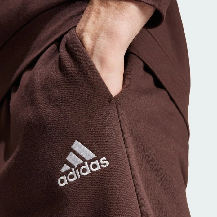 adidas Essentials Fleece Regular Tapered Trainingshose lang shadow brown (Herren)