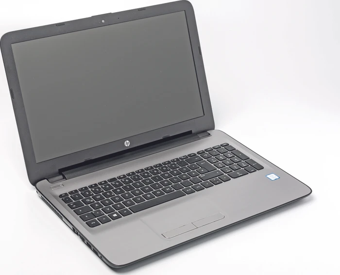 HP Laptop 15-ay116ng, Turbo Silver, Core i5-7200U, 4GB RAM, 256GB SSD, DE