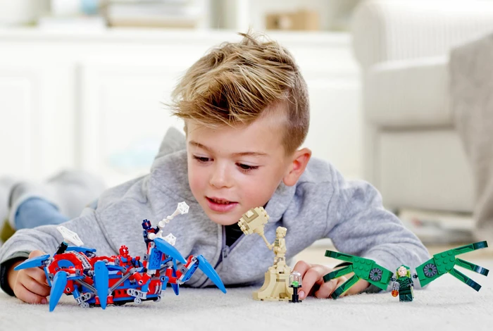 LEGO Marvel Super Heroes Spielset - Spider-Mans Spinnenkrabbler