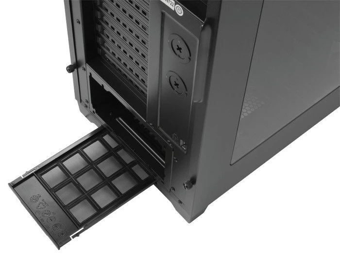 Corsair Obsidian 750D Airflow Edition, Acrylfenster