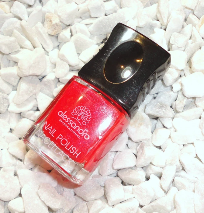 Alessandro Nail Polish Nagellack 29 Berry Red, 10ml