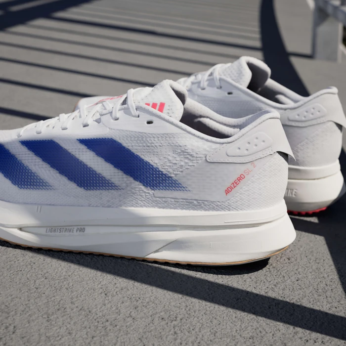 adidas Adizero SL2 cloud white/royal blue/pure ruby (Herren)